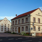 Blick Cafe alte Schule und Haus Mirjam